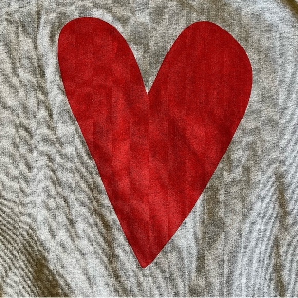 Hanna Andersson Women’s XS gray french terry sweatshirt with classic red heart - Picture 5 of 6